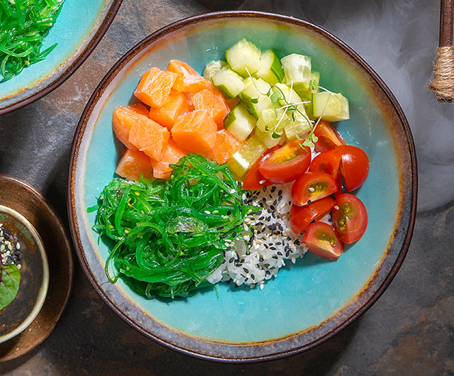 Боул с лососем